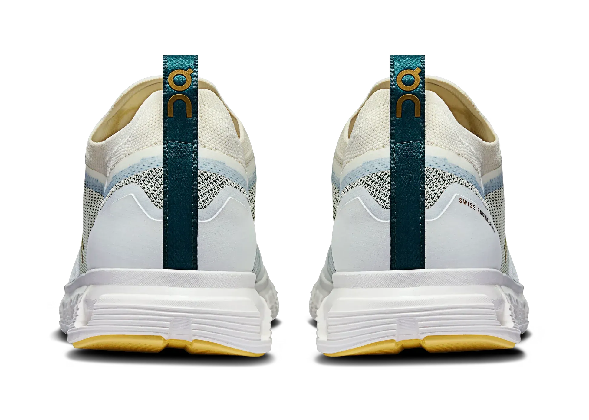 On Cloud 6 Versa "Ice / Spirulina"